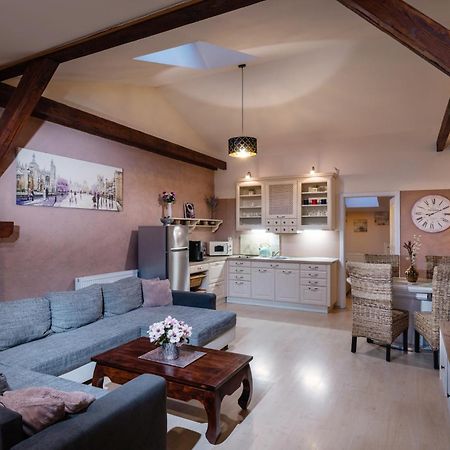 Liptovský Mikuláš Apartments Sofia Plus מראה חיצוני תמונה