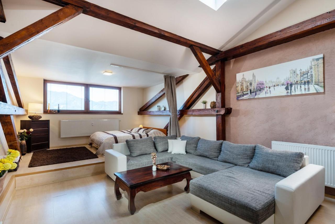 Liptovský Mikuláš Apartments Sofia Plus מראה חיצוני תמונה